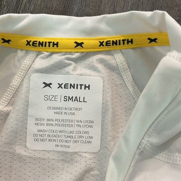 Xenith Momentum White Sleeveless Compression Shirt - Picture 5 of 6